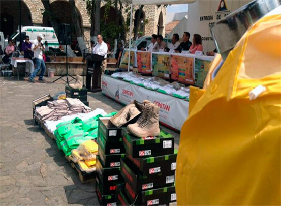 Con entrega de equipamiento se fortalece la Protección Civil en Chiapas