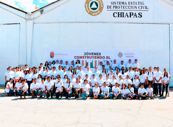 Jóvenes Construyendo el Futuro comparten experiencias adquiridas dentro de Protección Civil